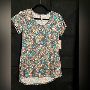 Small LuLaRoe Classic T